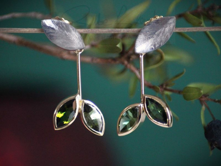 Ohrringe DREI 750 Gelbgold Weißgold Turmaline fac navette grün